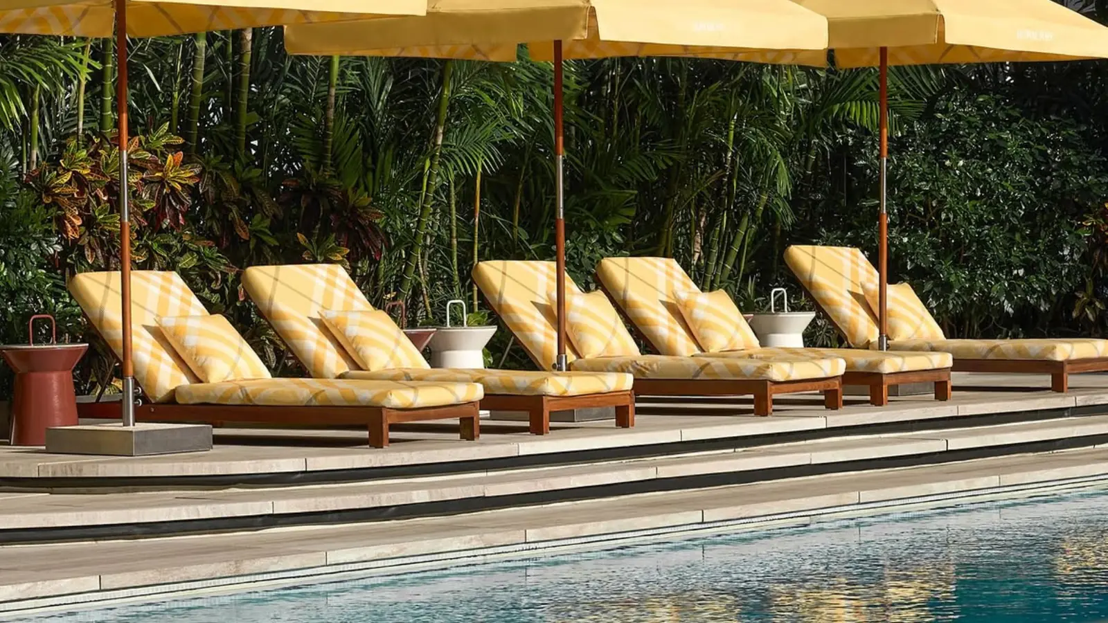 Burberry — Burberry Makes a Splash at the Standard in Bangkok